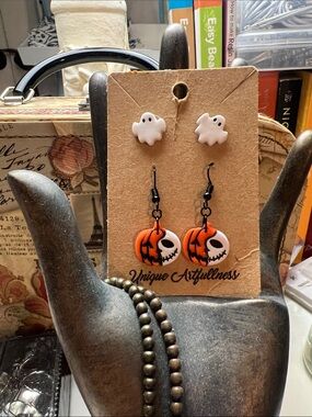 Polymer clay  handmade Halloween Pumpkin Skull Earrings with White Ghost